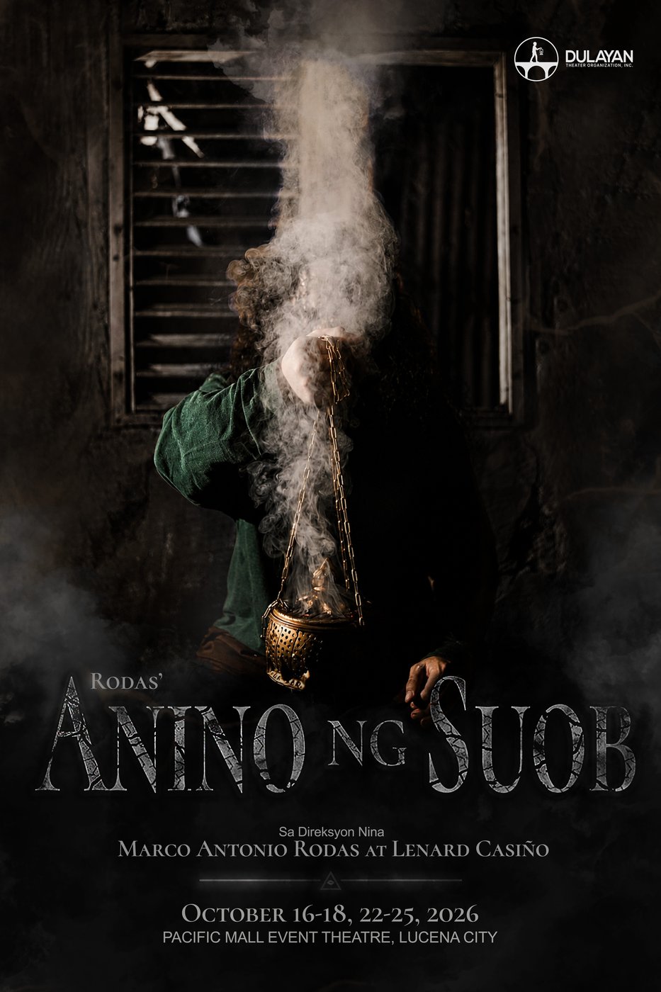 Poster ng Anino ng Suob: isang pigurang may hawak na umuusok na insensaryo sa harap ng lumang bintana.