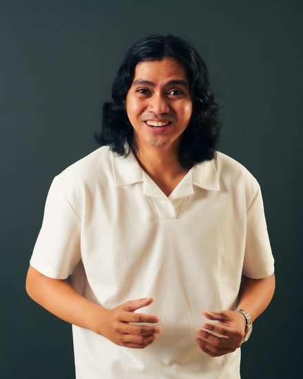 Paolo Reynoso bilang Carlo