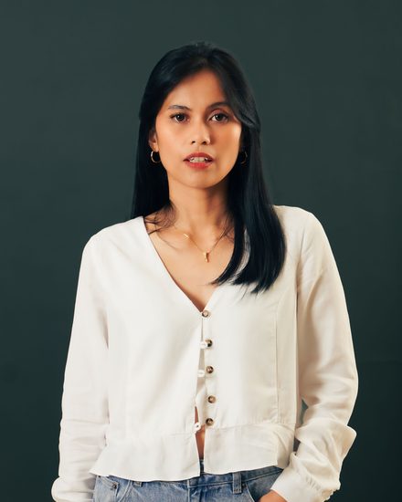 Jey Grimaldo bilang Dolores