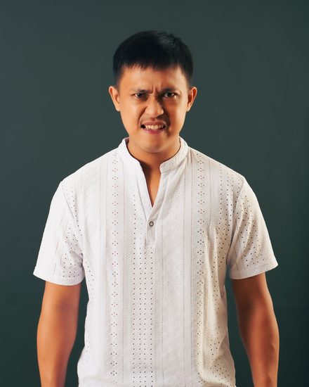 Rick Anthony Misiera bilang Narsing