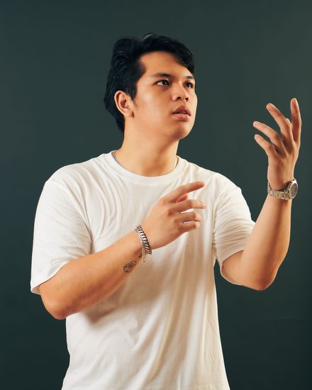 Don Nicson Mandigma bilang Mistiko Sagrados